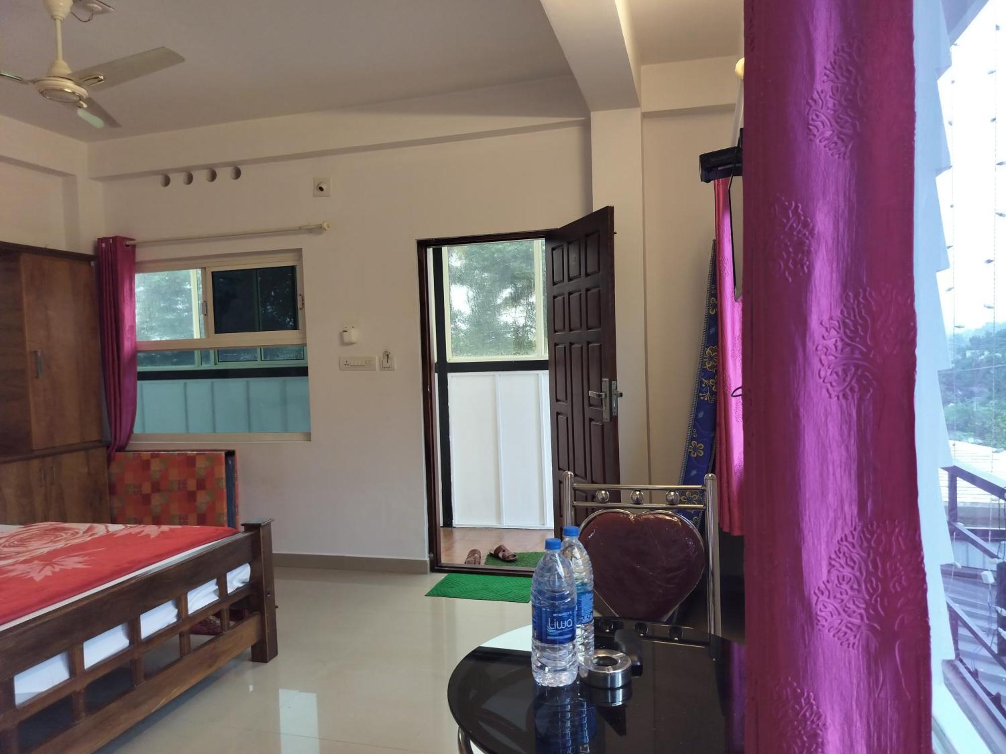 Himadri Munnar Holidays Екстер'єр фото