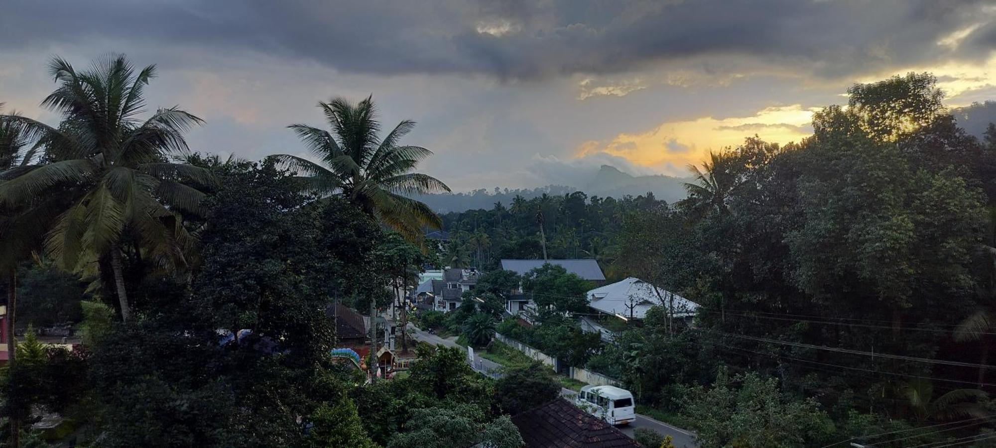 Himadri Munnar Holidays Екстер'єр фото